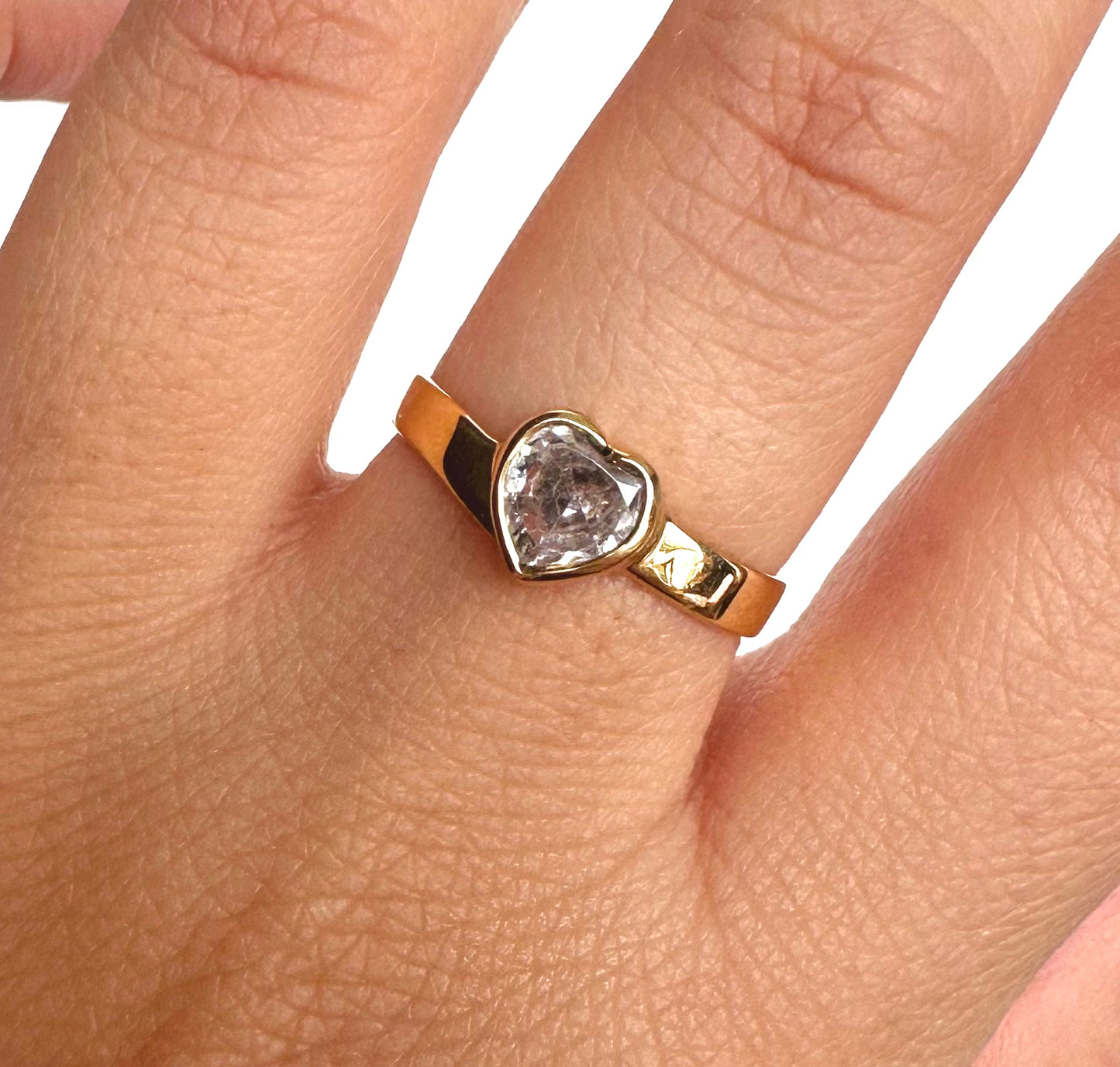 Crystal Clear Amora - 18K Gold with Heart Shaped Zircon