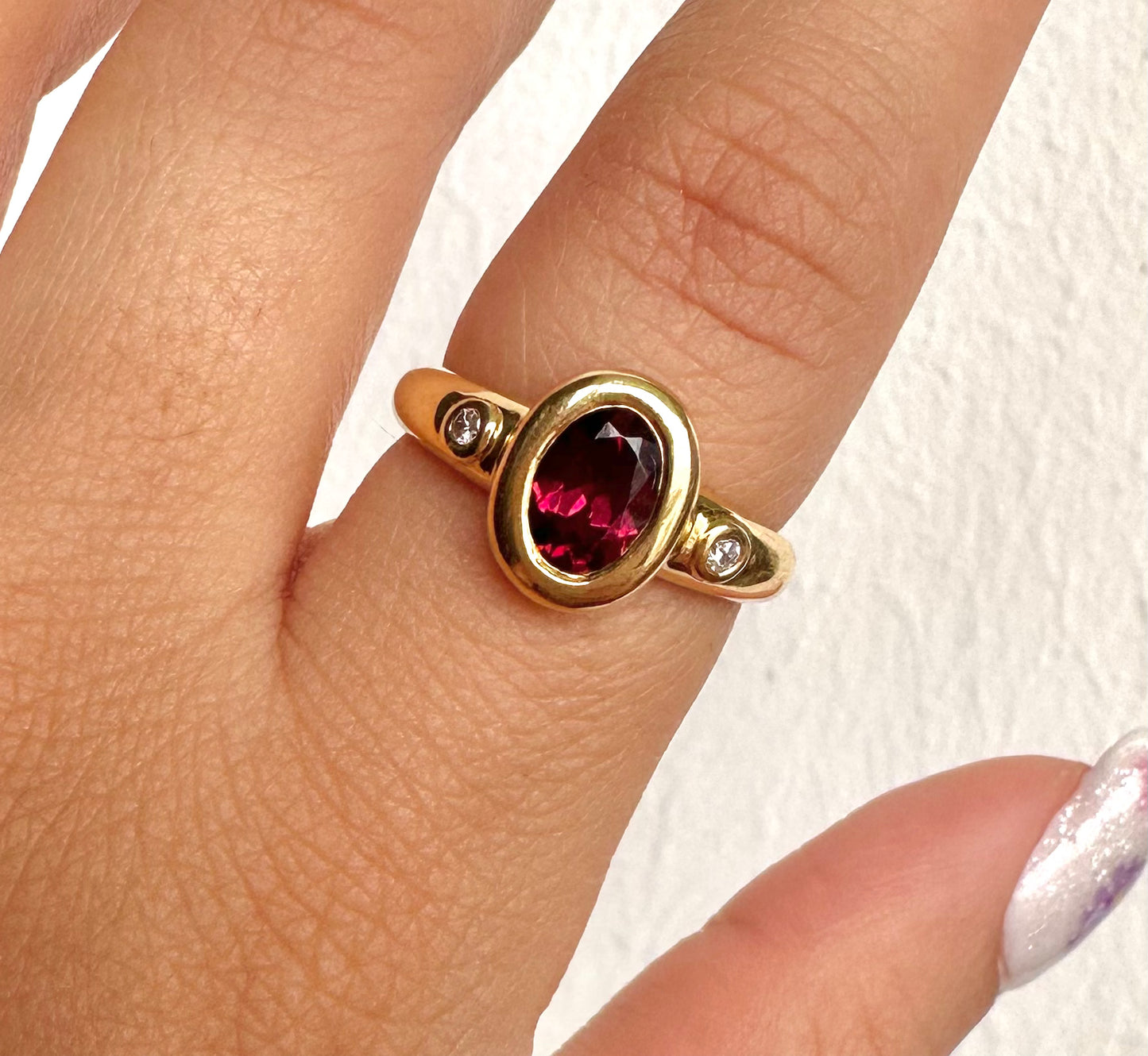 Scarlet - 18k Vintage Gold with a Burgundy Garnet