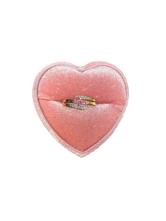 Rosella Spiral – Vintage 18K Gold Ring with 3 Pink Spinels